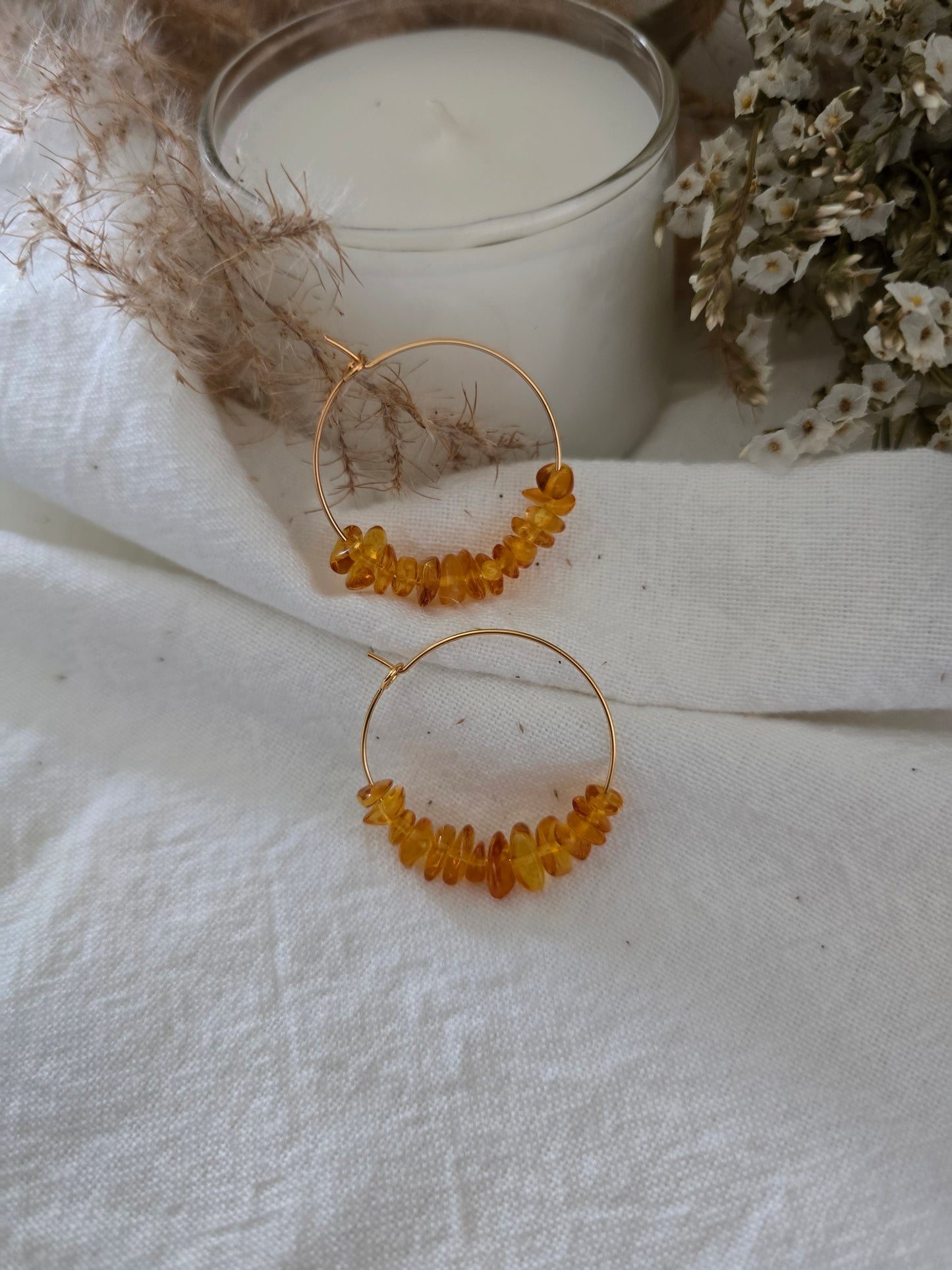 Boucles d'oreilles Créoles "Éclat d'Automne" Ambre & acier inoxydable doré