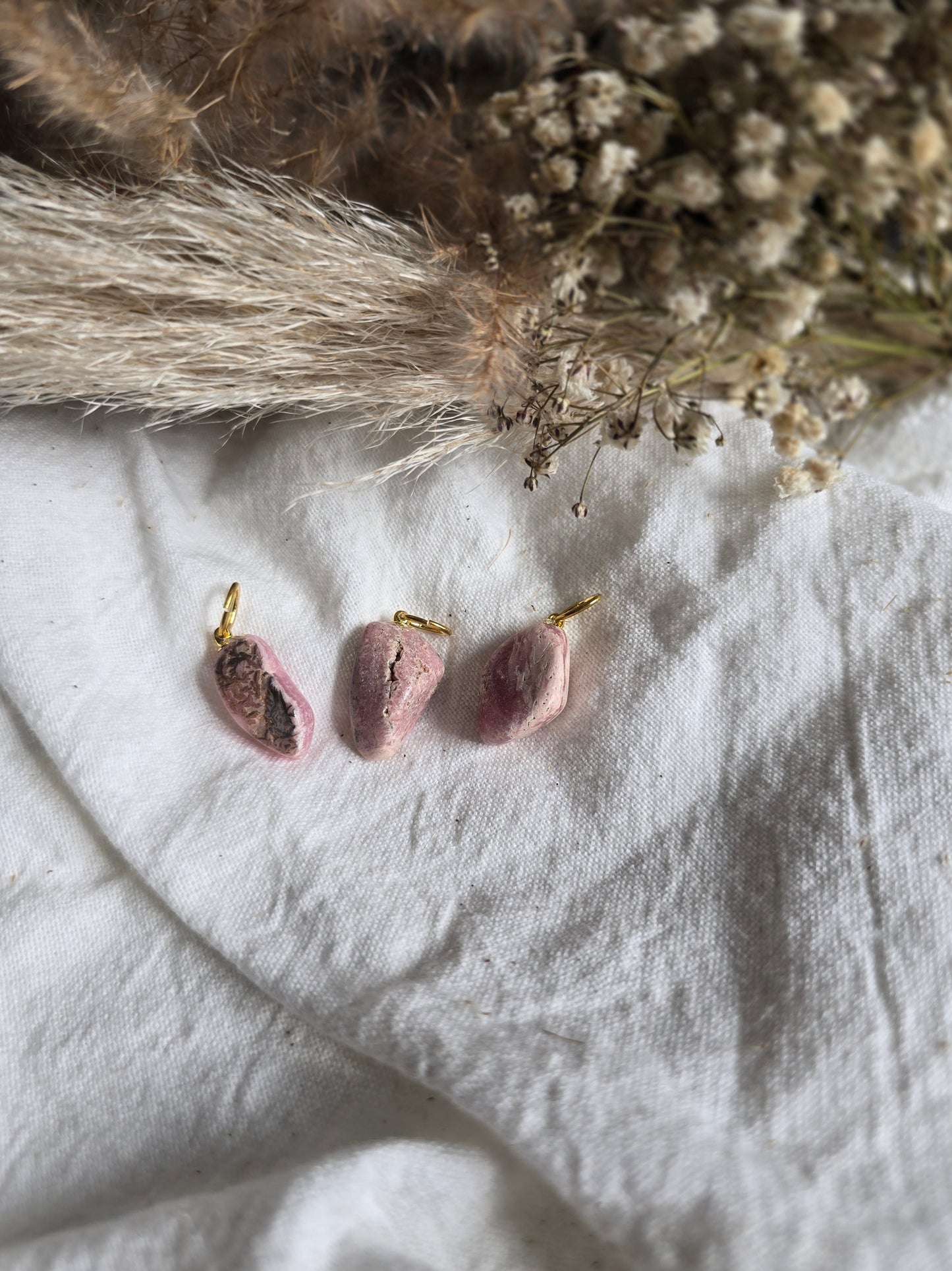 Rhodonite - pendentif couleur or
