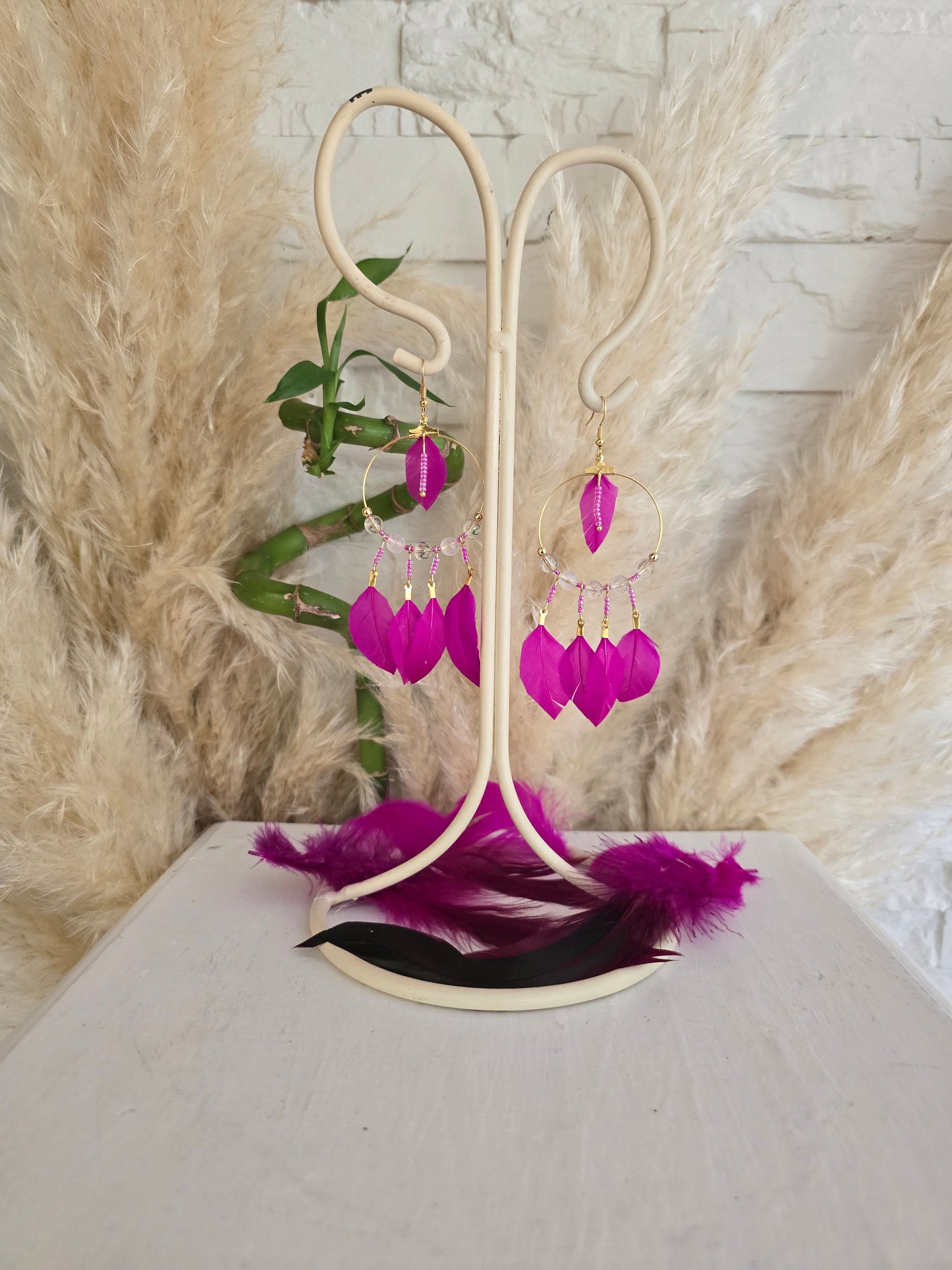 Boucles d'oreilles plumes "Pink Plumettes Helen" Cristal de Roche & acier inoxydable doré